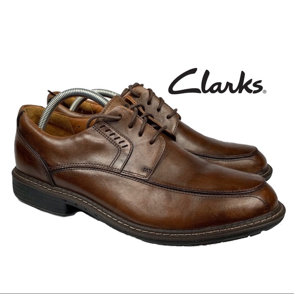 Clarks men's oxfords Clearance